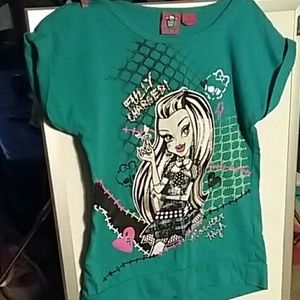 Tee shirt